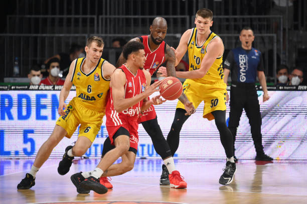 示出卓越的 示出卓越的